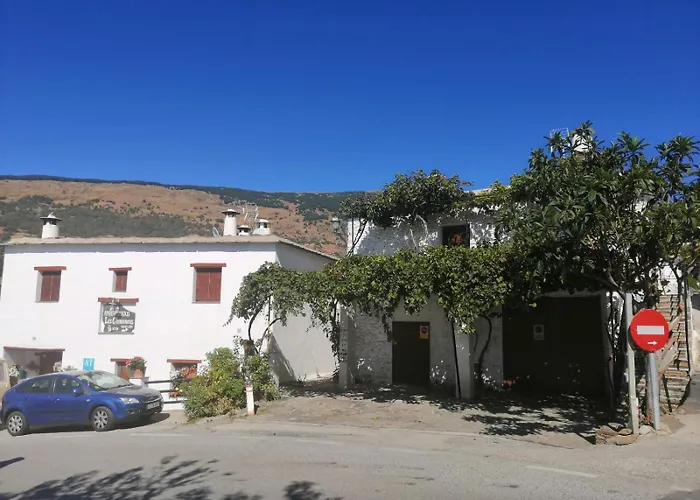 Apartamentos Rurales Las Chimeneas